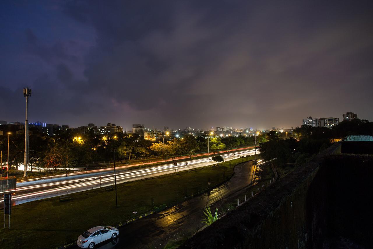 ホテル Oyo 7156 Hill View Residency ナビムンバイ エクステリア 写真