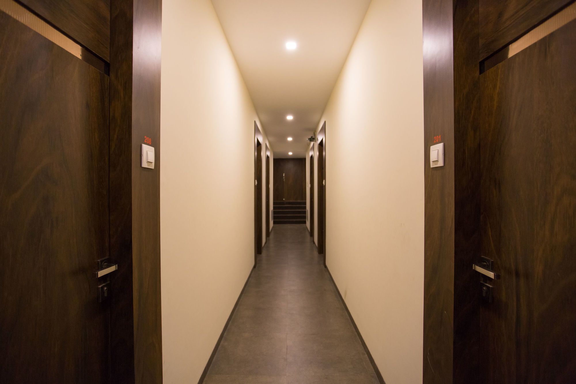 ホテル Oyo 7156 Hill View Residency ナビムンバイ エクステリア 写真