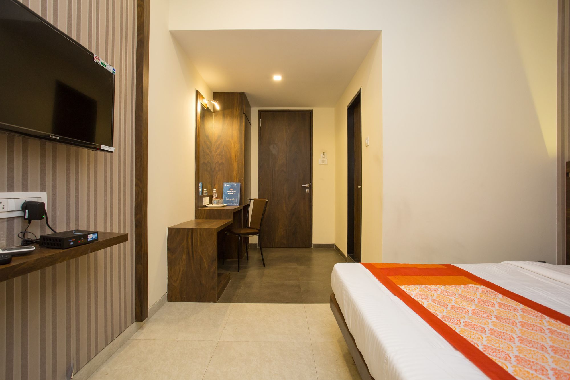 ホテル Oyo 7156 Hill View Residency ナビムンバイ エクステリア 写真